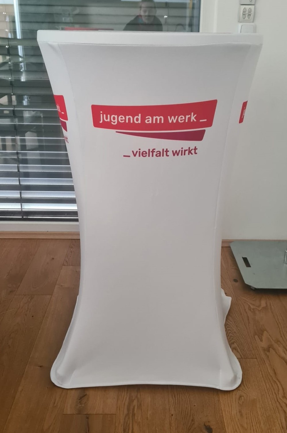 Jugend am Werk.1.jpg