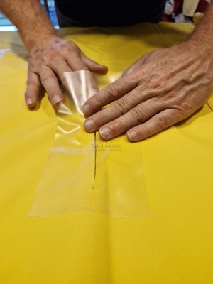 Planen-Reparatur-Folie_2.jpg